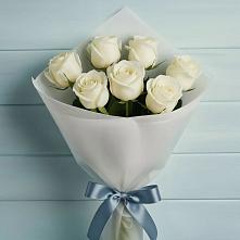 Букет 7 Белых роз Эдлесс Лав #REPLACE_PRED# Парковом