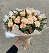 Букет Кремовые розы Латте в Парковом