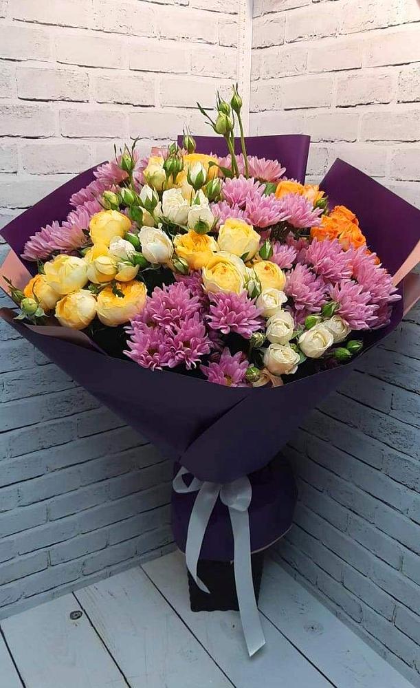 Букет цветов из: Хризантемы и Розы в Парковом