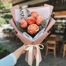 Букет цветов из:  Розы в Парковом