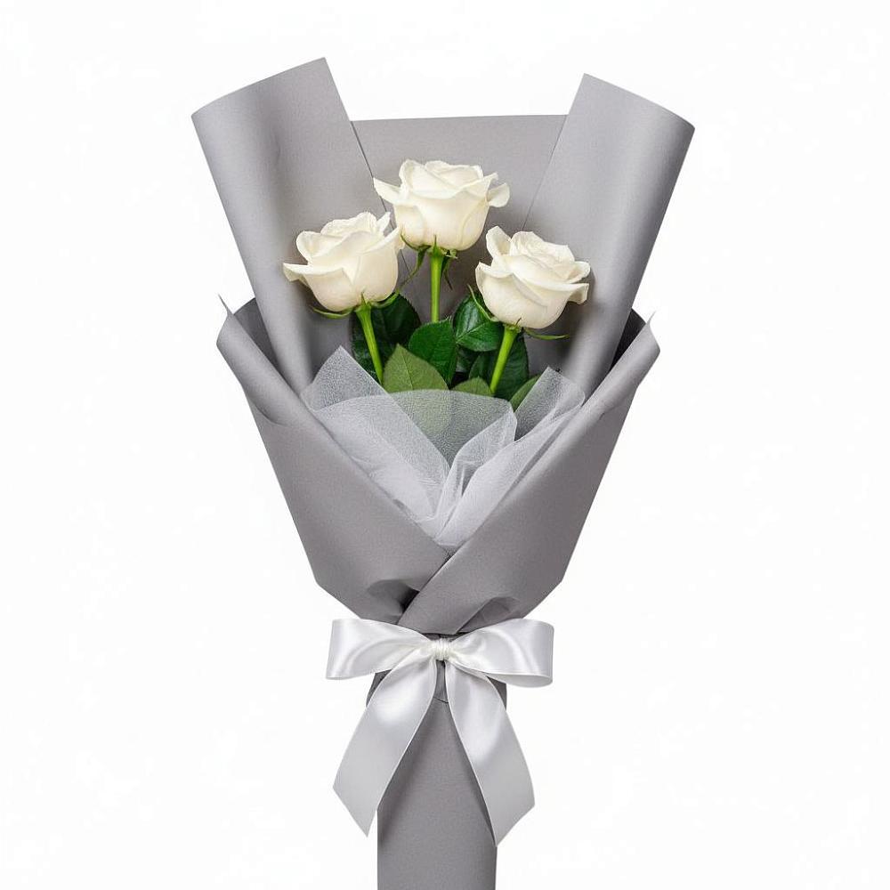 Букет 3 белые розы в Парковом