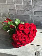 Букет Красные розы Фридом в Парковом