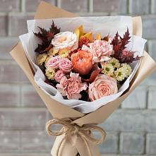 Букет цветов из:  Гвоздики, Хризантемы и Розы в Парковом