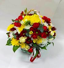 Цветочная композиция из Хризантемы и Розы в корзине в Парковом