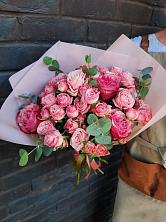 Букет розы в пальмах в Парковом Букет цветов из: Розы в Парковом