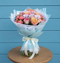 Букет цветов из:  Хризантемы и Розы в Парковом