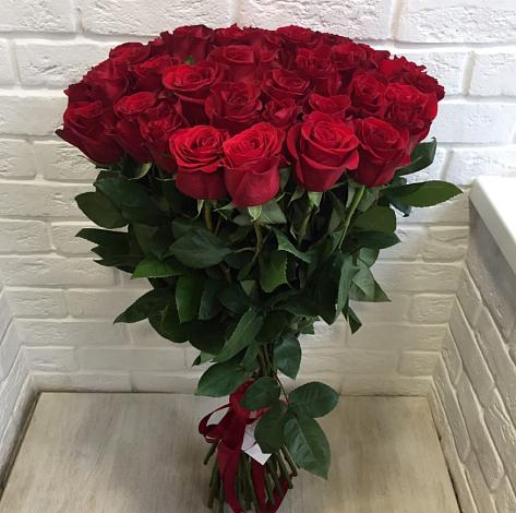 Букет Красные розы Гран При в Парковом