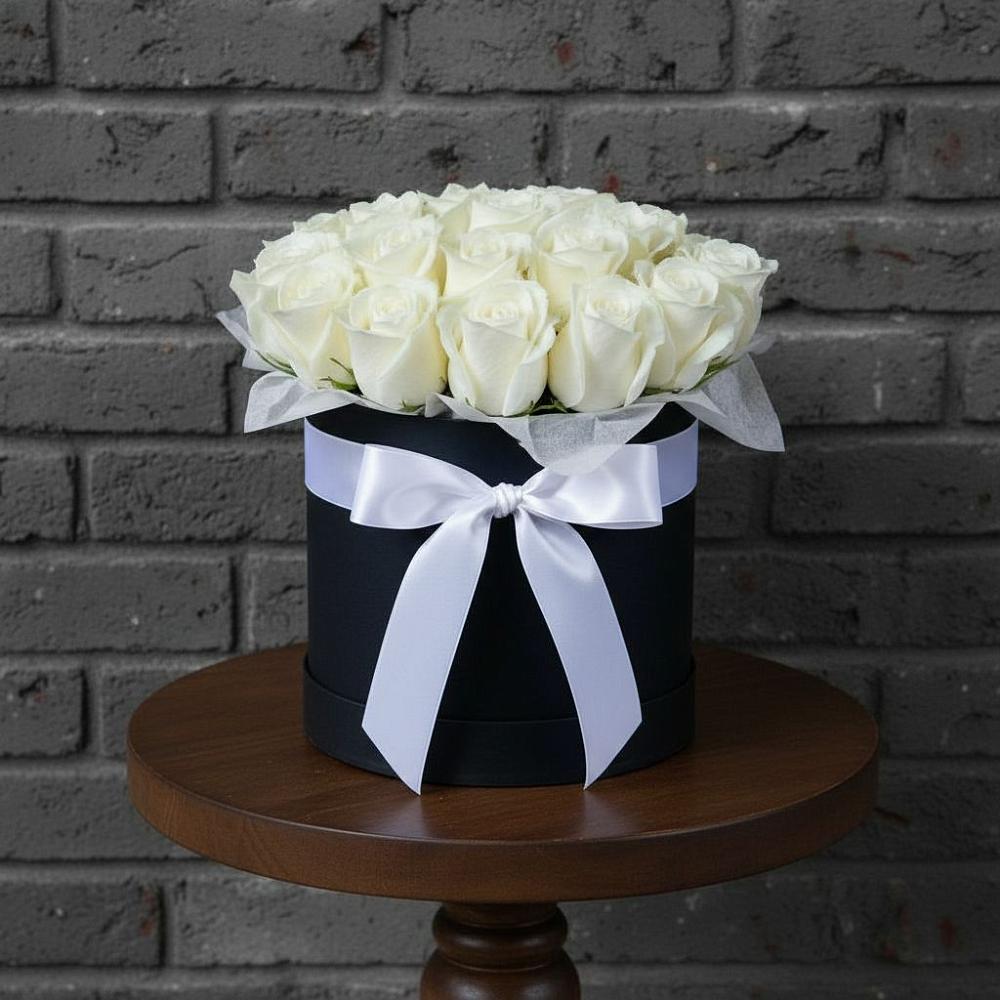 Цветочная композиция из Розы в шляпной коробке в Парковом