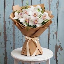 Букет цветов из:  Орхидеи и Розы в Парковом